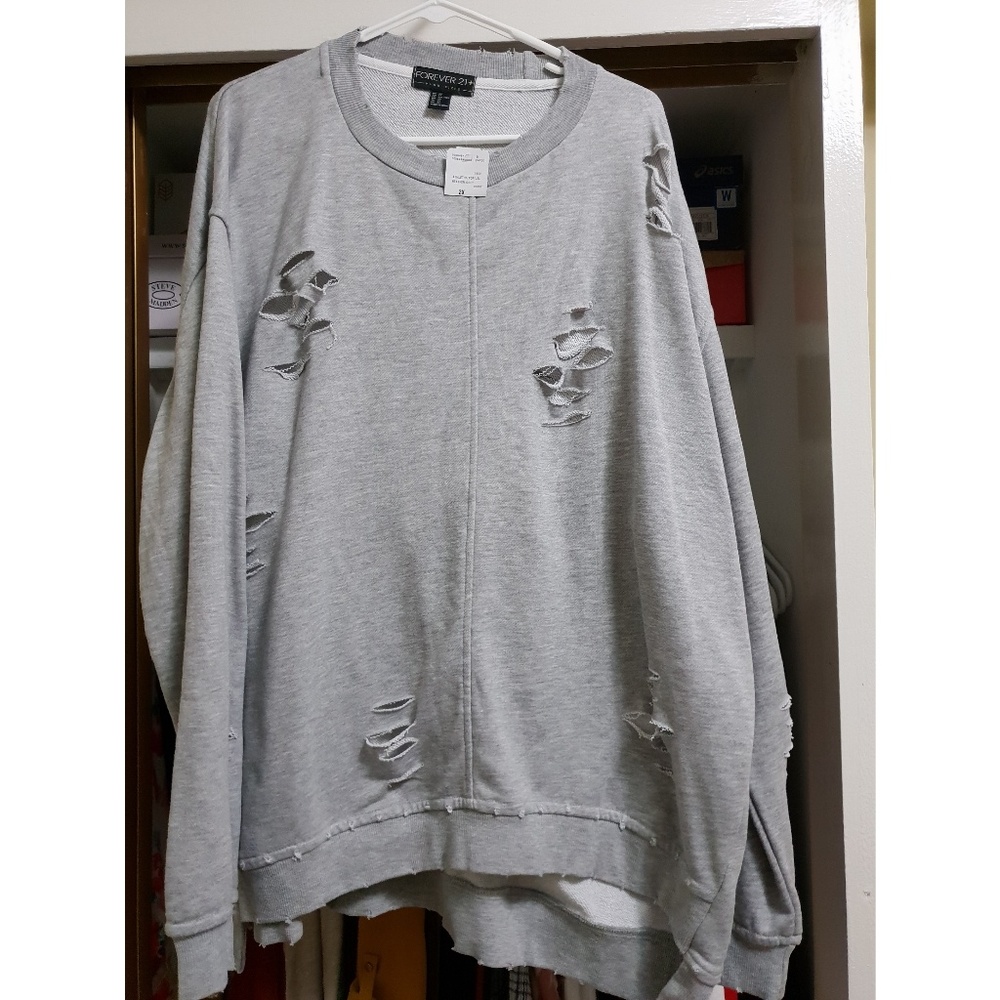 Pullover sweater